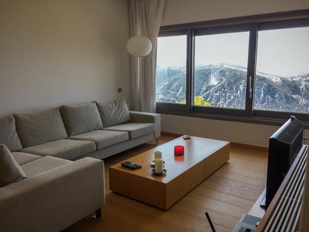 Elafivolia Arachova Suites Екстер'єр фото